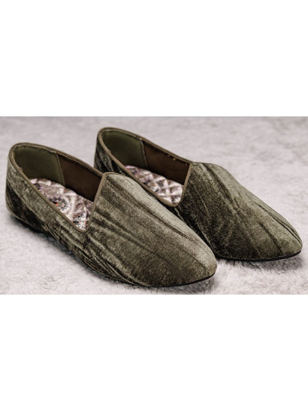 Birdies Heron Olive Green Velvet Loafers Flats Womens Size 8.5 NWOB